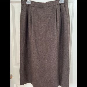 Size 14 brown wool skirt back zip & slit fully lined Emily brand